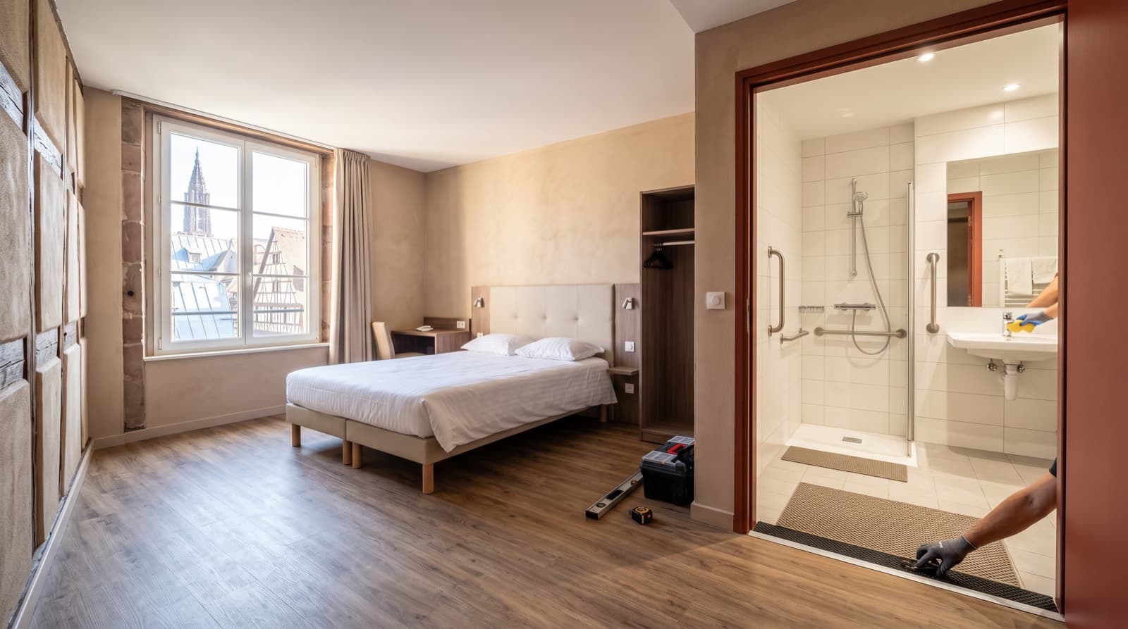 Hôtel accessible : par quelle chambre commencer